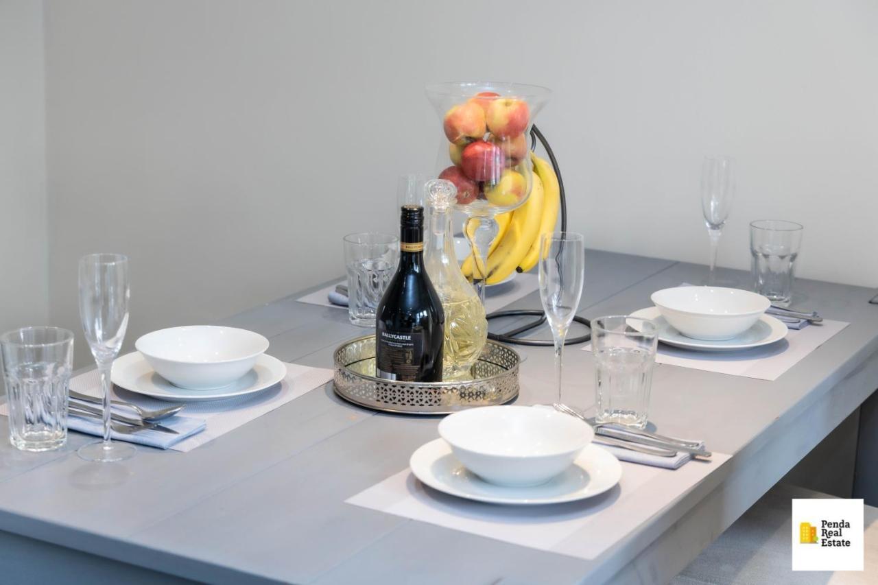 Penda Contractor And Leisure Guests Nottinghamヴィラ エクステリア 写真